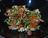 Foto langkah ke 3 dari resep Buncis Brumkol Saus Tiram (Ide Bento).