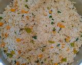 A picture of step 5 of Veg Fried Rice Recipe.