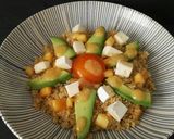 Foto del paso 14 de la receta: Ensalada de quinoa, caqui, aguacate y queso brie