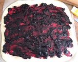 A picture of step 6 of Blueberry Cinnamon Rolls.