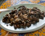 Une image de l'étape 14 de Duo de champignons sautés ail rose et coriandre.