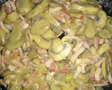 Foto del paso 3 de la receta: Revuelto de huevo, champiñones y bacon