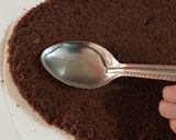A picture of step 4 of Chocolate ganache cake.