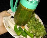 A picture of step 5 of Green chatni/Dhanya chatni.
