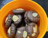 Foto langkah ke 4 dari resep Chocolate coockis hanya 4 bahan.
