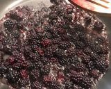 Foto del paso 2 de la receta: Salsa de moras al Pedro Ximénez
