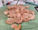 Foto langkah ke 1 dari resep Fu Yung Hai Udang Telur Cocok buat Pemula Pakai Saus Instan.
