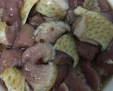 Hình bước làm 1 của món Heo Rừng Nấu Nồi Đất