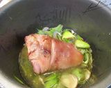Foto del paso 1 de la receta: Codillo de cerdo con alcachofas en salsa alkale