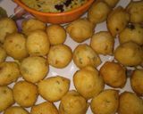 A picture of step 6 of Medhu Vada Balls.
