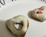 A picture of step 6 of Eggless Donuts.