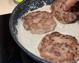 Foto del paso 10 de la receta: Hamburguesas de ternera en salsa de champiñones
