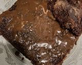 A picture of step 5 of Chocolate cake with chocolate base in microwave.
