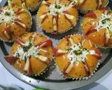 Foto langkah ke 5 dari resep Mozzabeef Garlic Bread.