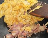 Foto langkah ke 3 dari resep Nasi Goreng Magelangan dengan Kecombrang.