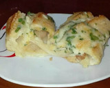Foto del paso 2 de la receta: Barra de pan rellena de pechuga de pollo queso gratinada con ajo