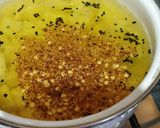 A picture of step 2 of Aloo ki Tarkari.