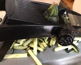 Une image de l'étape 1 de Courgette au persil et beurre de chorizo.
