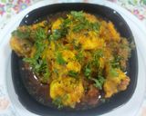 A picture of step 5 of Prawns masala.