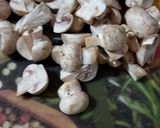A picture of step 2 of Mushroom Pulao.