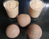 A picture of step 1 of Chikoo milkshake.