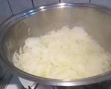 Foto del passaggio 2 della ricetta Zuppa di cipolle