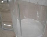 A picture of step 1 of Yoghurt lassi.