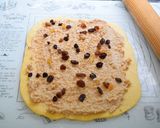A picture of step 3 of Walnut and raisin roll (beigli).