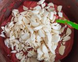 Foto langkah ke 2 dari resep Red Velvet Soft Cookies Sourdough Discard.