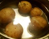 A picture of step 1 of Potato stuffed Puff Pastry ☺.