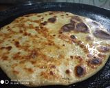 A picture of step 3 of Mixed Parantha.