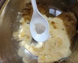 Foto langkah ke 2 dari resep Potato Pillow Bites.