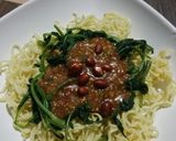 Foto langkah ke 5 dari resep Rujak Mie Kangkung Khas Betawi.