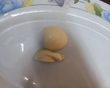A picture of step 1 of Egg Capsicum and Carrot Salad.