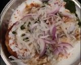 A picture of step 3 of Karaari aloo tikki.