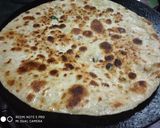 A picture of step 3 of Onion paratha in 2 way.