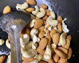 A picture of step 5 of Makhana chiwda.