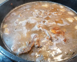 Foto del paso 3 de la receta: Cuello de cordero guisado con setas de temporada