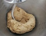 Foto del passaggio 3 della ricetta Ciambella di pane al cioccolato, mandarini e cannella 🌷
