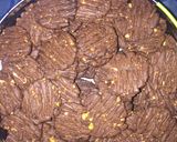 Foto langkah ke 9 dari resep Kue Kering Coklat kacang.