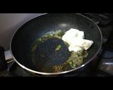 A picture of step 1 of Tamatar ke chaat.