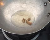 Hình bước làm 2 của món Đậu que xào tôm