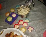 A picture of step 1 of Fluffy cupcakes.