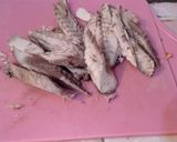 Foto langkah ke 2 dari resep Tumis tongkol kacang panjang.