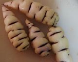 Foto del paso 1 de la receta: Cubios guisados con chorizo
