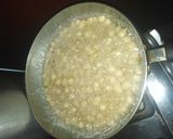 A picture of step 5 of Peanut burger.