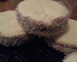 Foto del paso 5 de la receta: Alfajores de maicena sin manteca super fácil