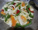 Foto langkah ke 2 dari resep Tumis Kacang Panjang Wortel Kol.