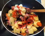 Foto del paso 5 de la receta: Patatas con longaniza y chorizo