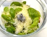 Bazsalikomos pesto recept fázis 1 fotója